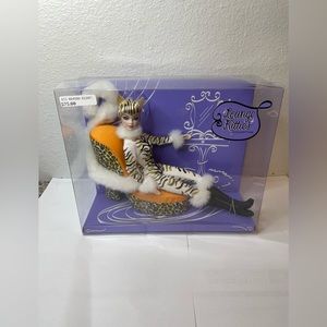 COPY - 2003 Lounge Kitties